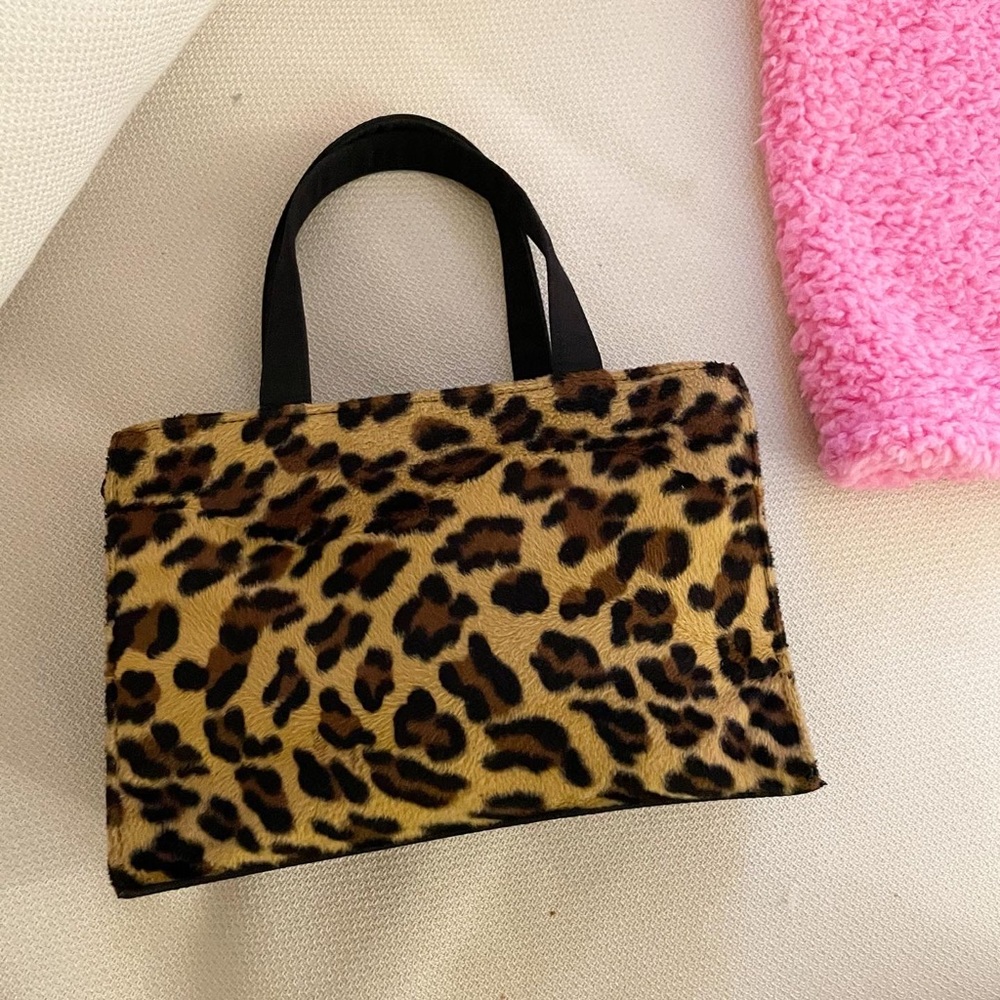 SOLD💌